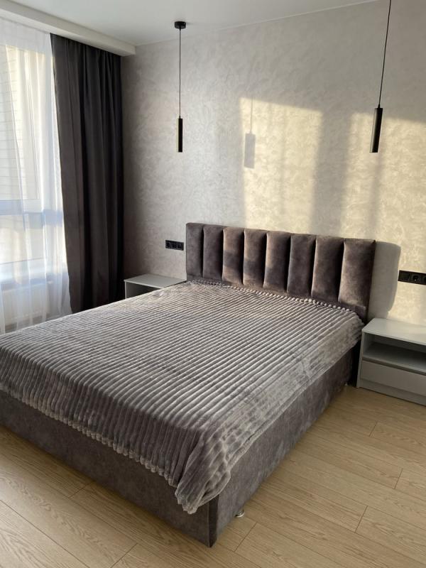 Long term rent 1 bedroom-(s) apartment Hlybochytska Street