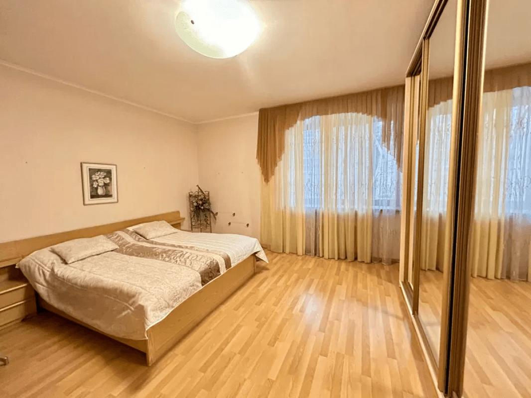 Sale 3 bedroom-(s) apartment 75 sq. m., Yury Zoifera street 7