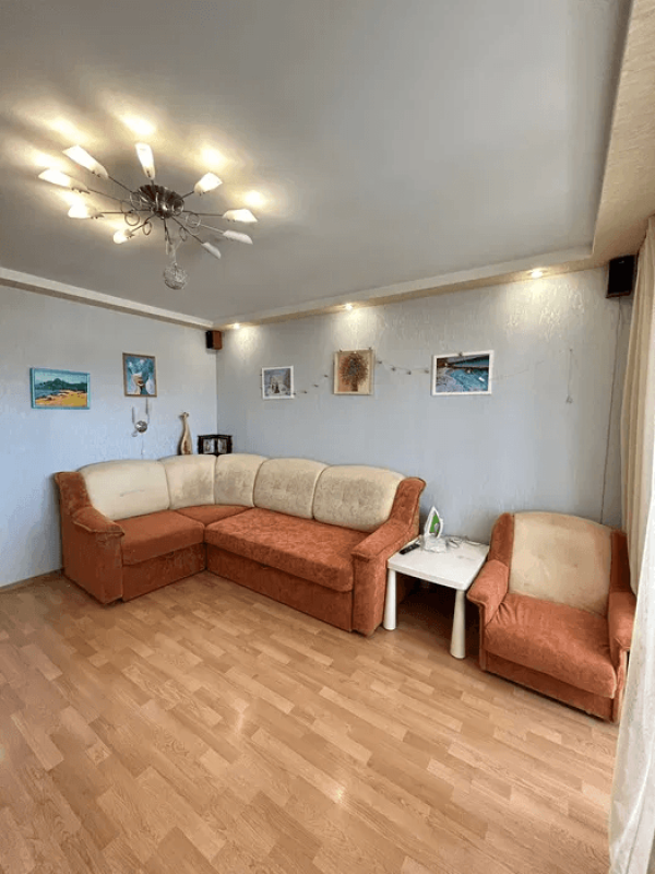 Sale 3 bedroom-(s) apartment 66 sq. m., Kharkivskykh Dyviziy Street