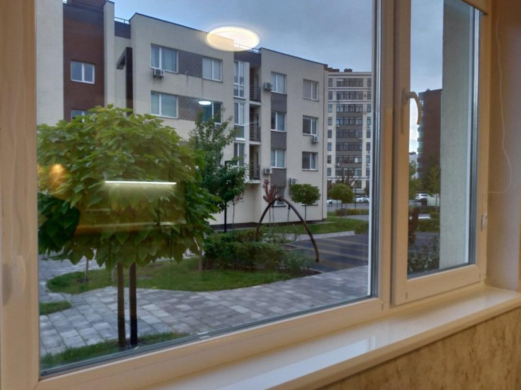 Long term rent 1 bedroom-(s) apartment Berezova Street 43