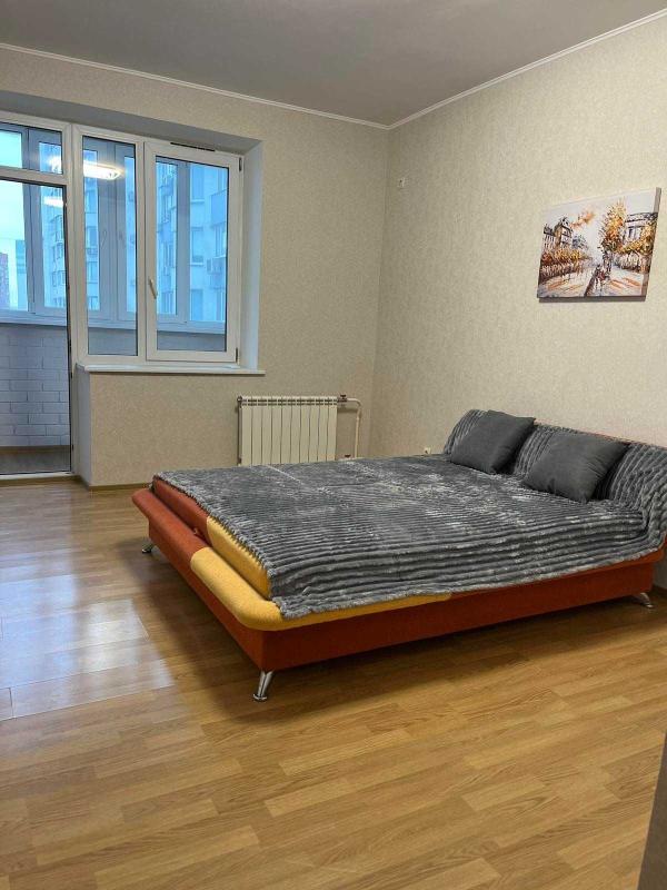 Продаж 3 кімнатної квартири 98 кв. м, Миколи Бажана просп. 16