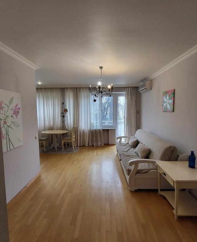 Long term rent 2 bedroom-(s) apartment Vynohradnyi Lane 1/11