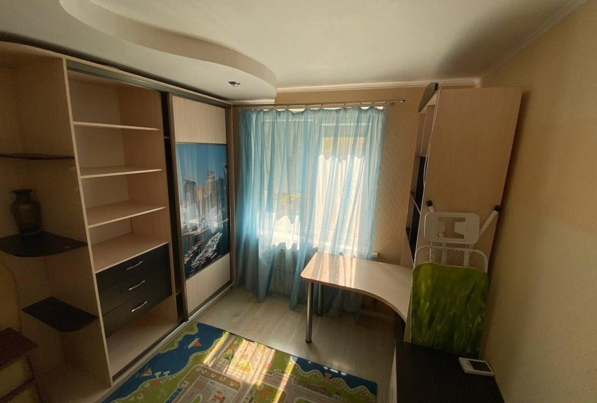 Sale 2 bedroom-(s) apartment 45 sq. m., Valentynivska street 11