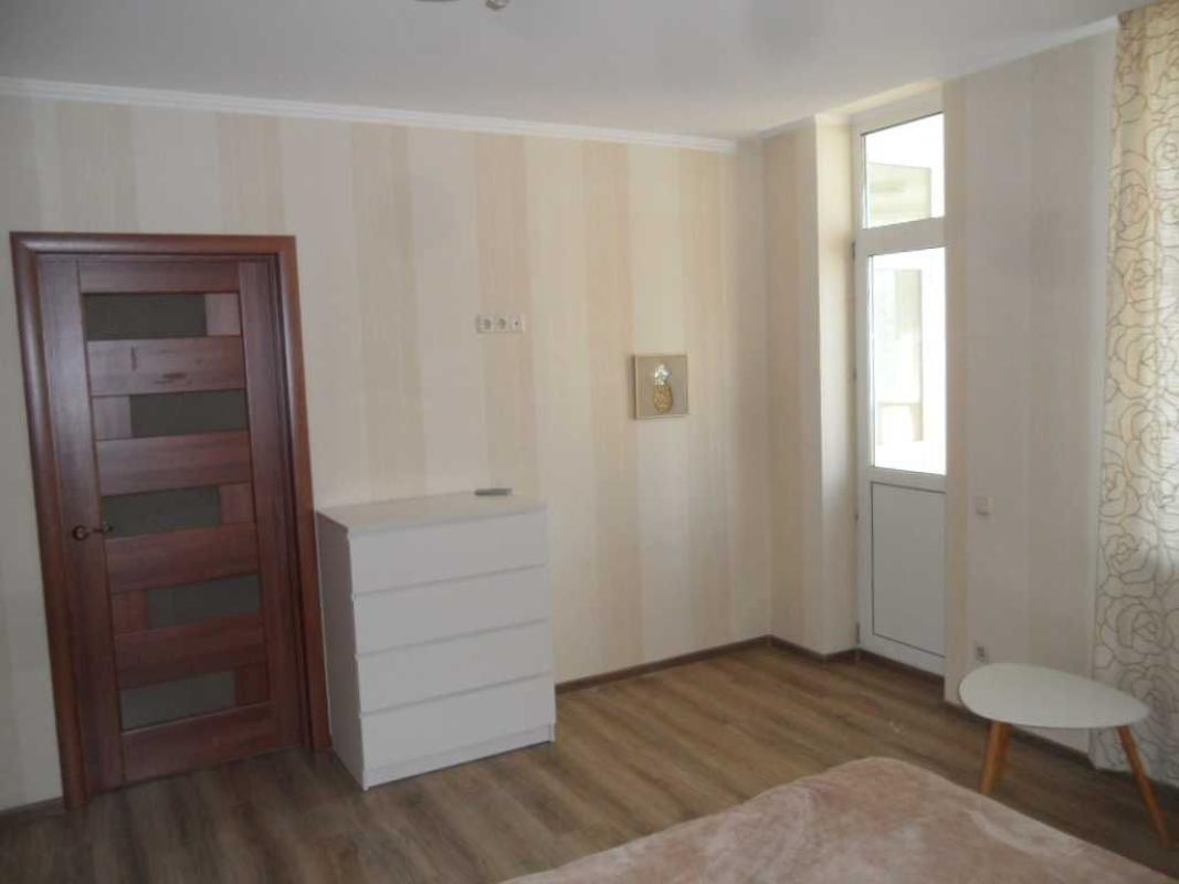 Продаж 1 кімнатної квартири 45 кв. м, Бориса Гмирі вул. 2