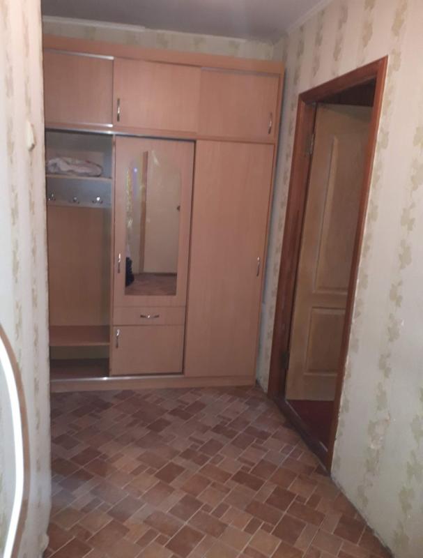 Продажа 1 комнатной квартиры 39 кв. м, Драгоманова ул. 18