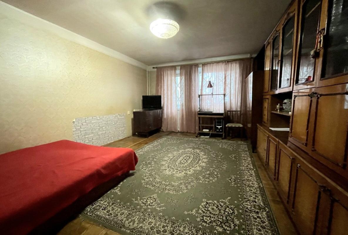 Продаж 3 кімнатної квартири 79 кв. м, Георгія Тороповського вул. (Івана Дубового) 47