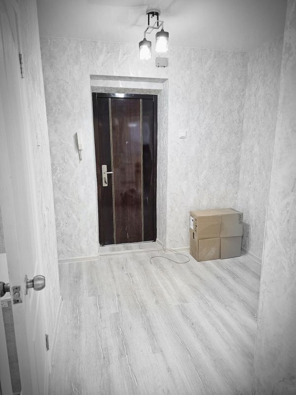 Продаж 1 кімнатної квартири 37 кв. м, Харківських Дивізій вул.