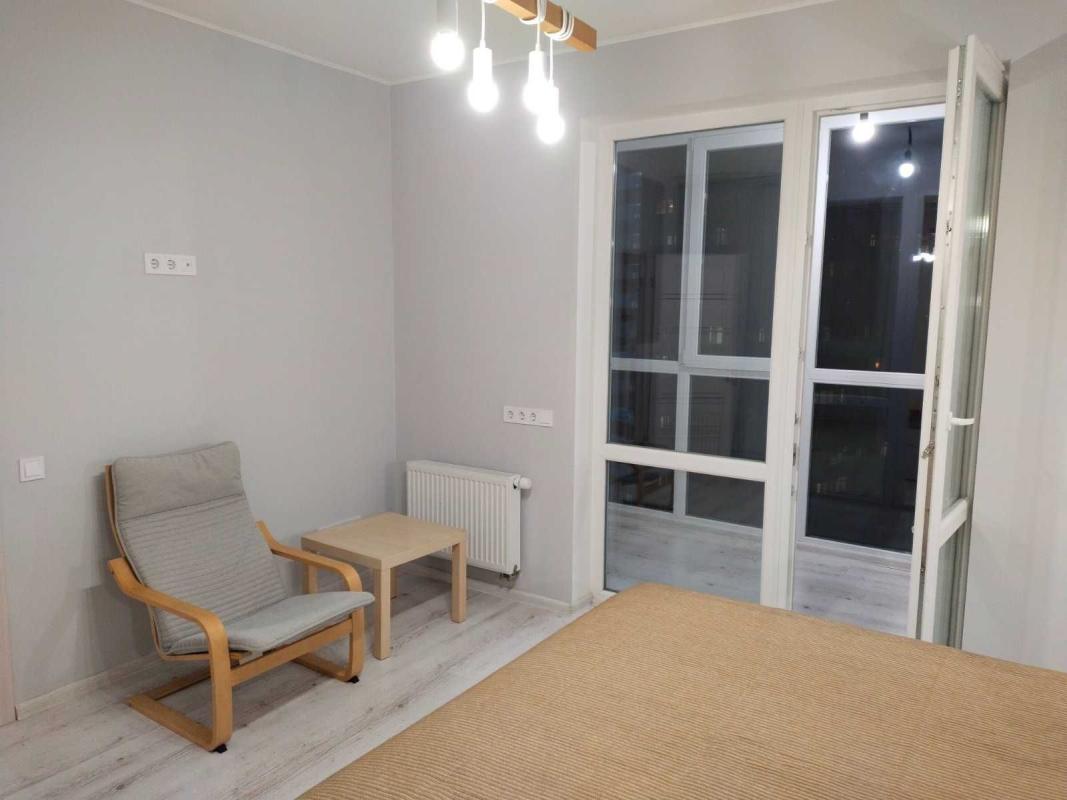 Long term rent 2 bedroom-(s) apartment Voskresenska Street 12Г