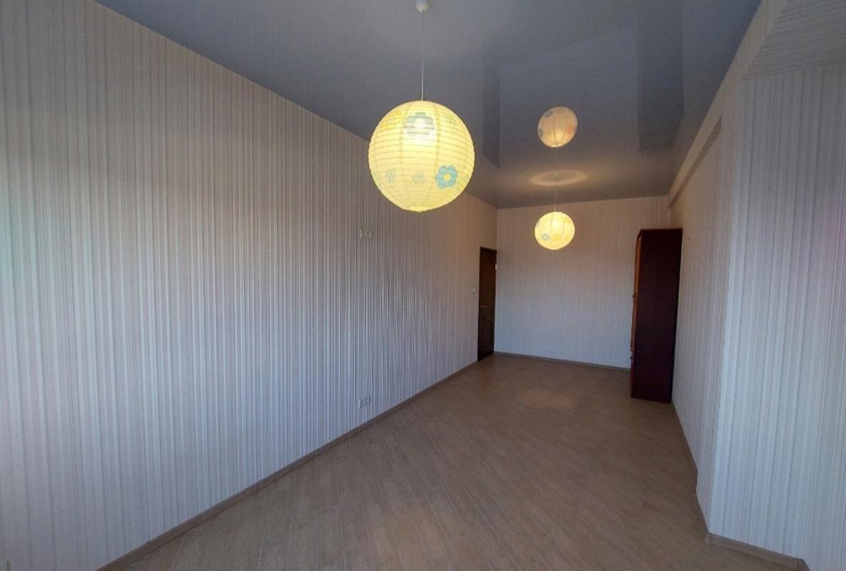 Продаж 2 кімнатної квартири 94 кв. м, Балакірєва вул. 17