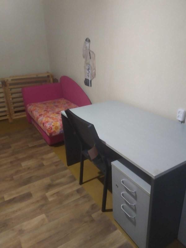 Продаж 3 кімнатної квартири 66 кв. м, Балакірєва вул. 20