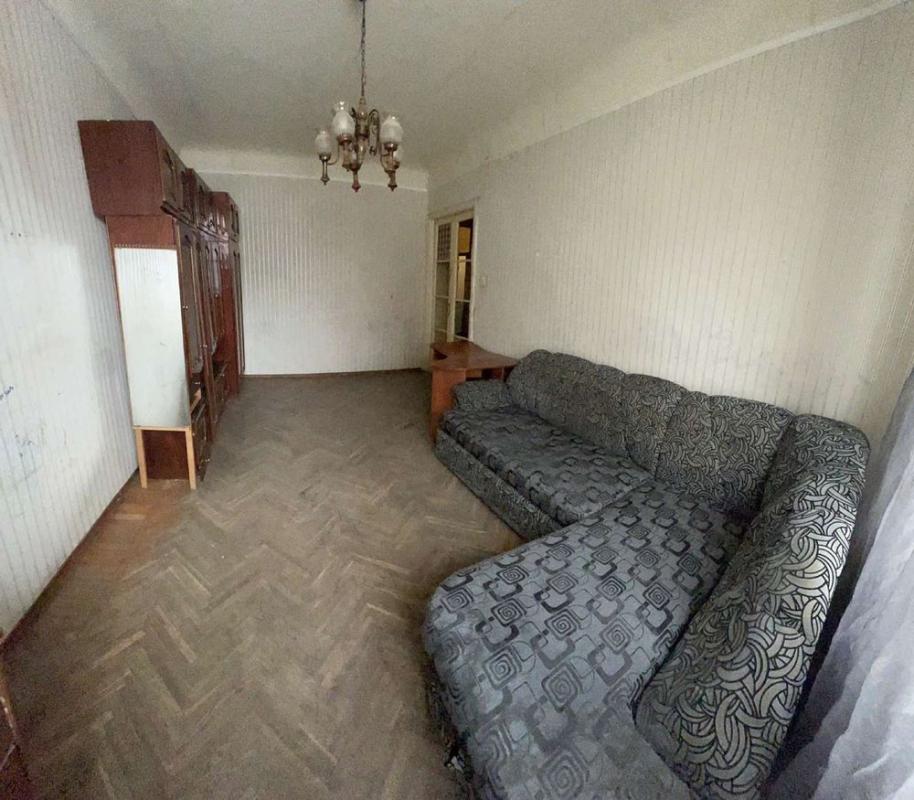 Sale 3 bedroom-(s) apartment 75 sq. m., Kuznechna Street 32