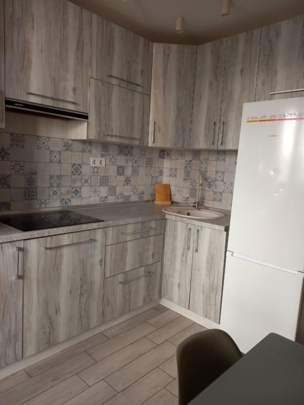 Long term rent 1 bedroom-(s) apartment Heroiv Kharkova Avenue (Moskovskyi Avenue) 131г