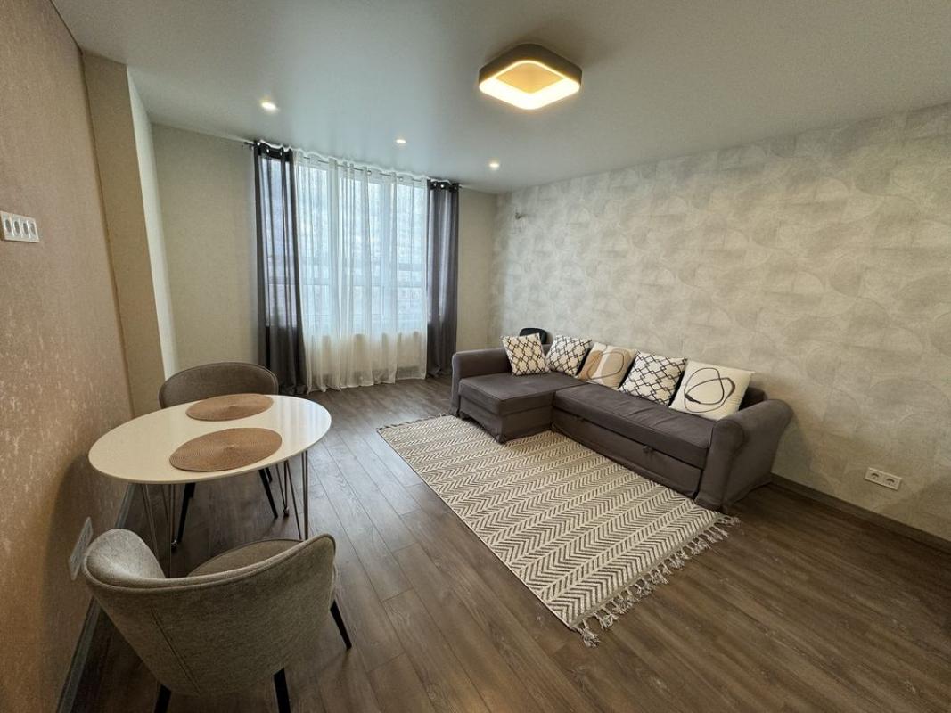 Sale 1 bedroom-(s) apartment 60 sq. m., Mykoly Bazhana Avenue 17