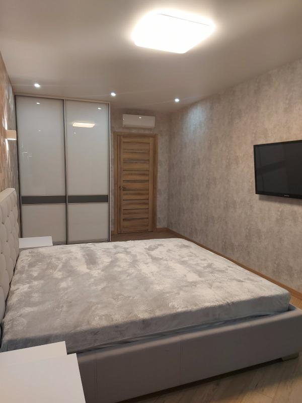 Long term rent 1 bedroom-(s) apartment Petra Hryhorenka Avenue (Marshala Zhukova Avenue) 2