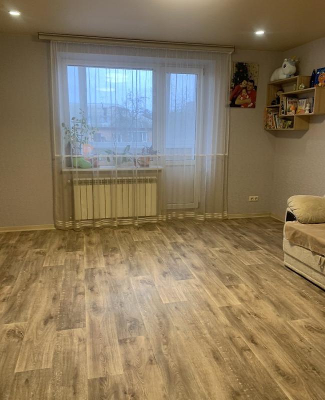 Long term rent 4 bedroom-(s) apartment Oleksiyivska Street 14а