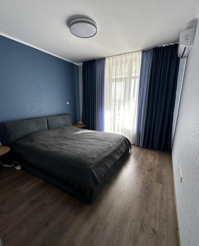 Sale 2 bedroom-(s) apartment 68 sq. m., Beresteiska Avenue (Peremohy Avenue) 67г
