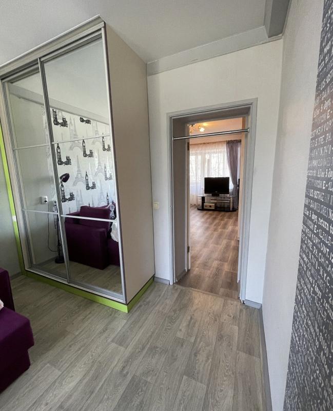 Sale 3 bedroom-(s) apartment 61 sq. m., Buslivska Street 20