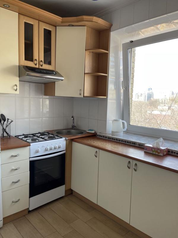Long term rent 2 bedroom-(s) apartment Pecherskyi Descent 11