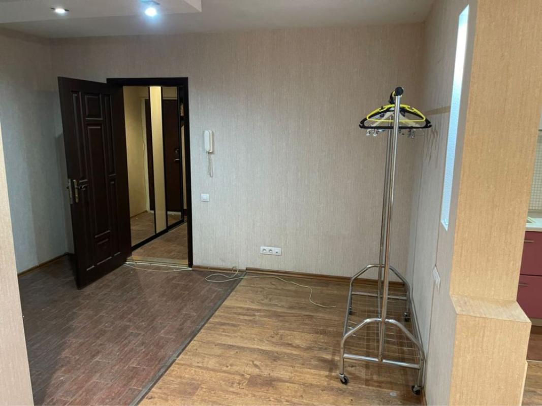 Продажа 3 комнатной квартиры 60 кв. м, Юрия Гагарина просп. 170