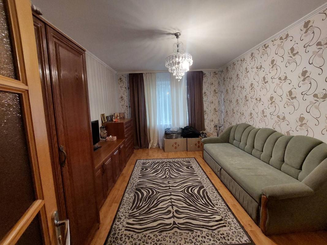 Довгострокова оренда 2 кімнатної квартири Анни Ахматової вул. 13б