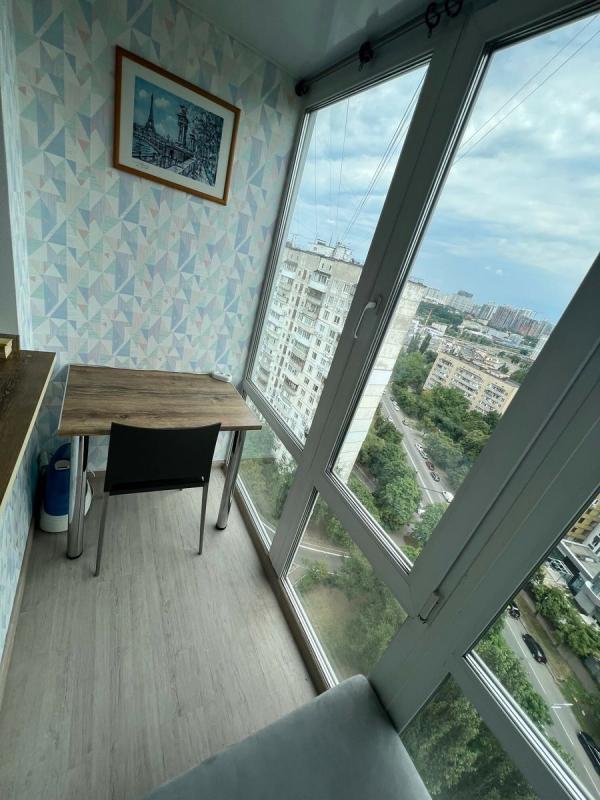 Продаж 1 кімнатної квартири 34 кв. м, Голосіївський просп. (40-річчя Жовтня)