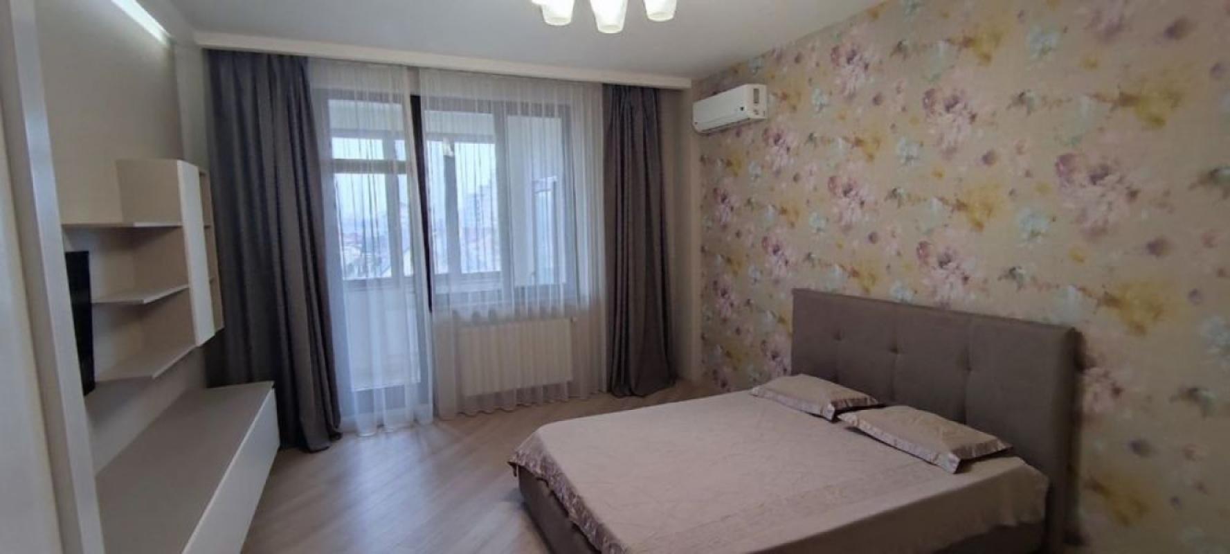 Long term rent 2 bedroom-(s) apartment Bakulina Street 33