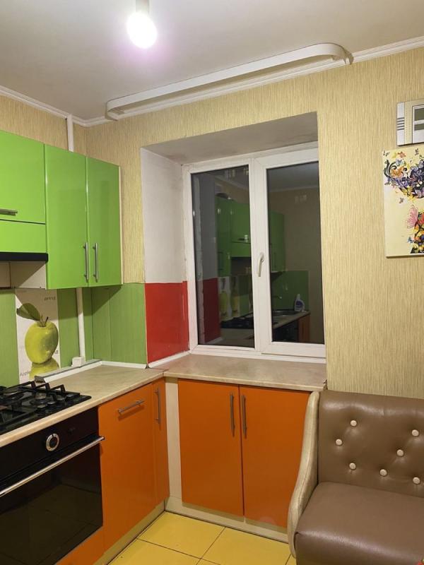 Продажа 2 комнатной квартиры 46 кв. м, Юрия Паращука ул. (Ивана Минайленко) 4