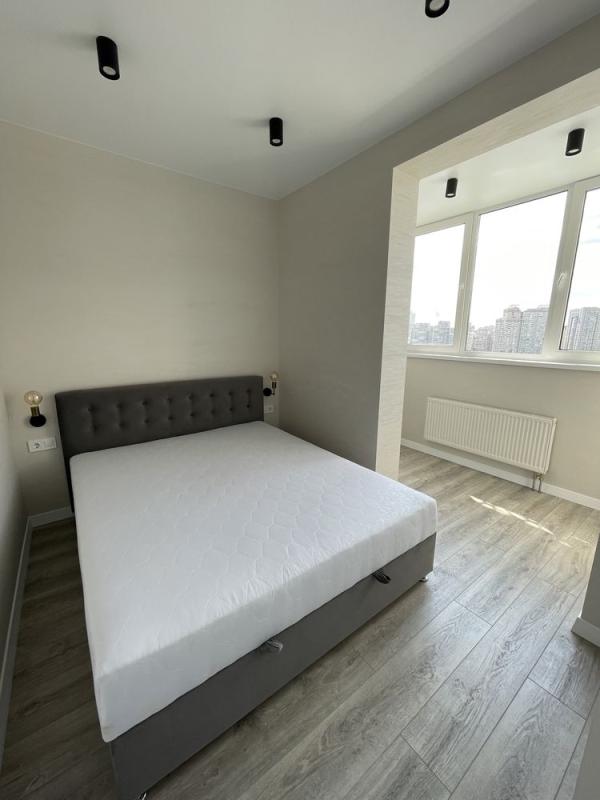 Long term rent 2 bedroom-(s) apartment Revutskoho Street 40