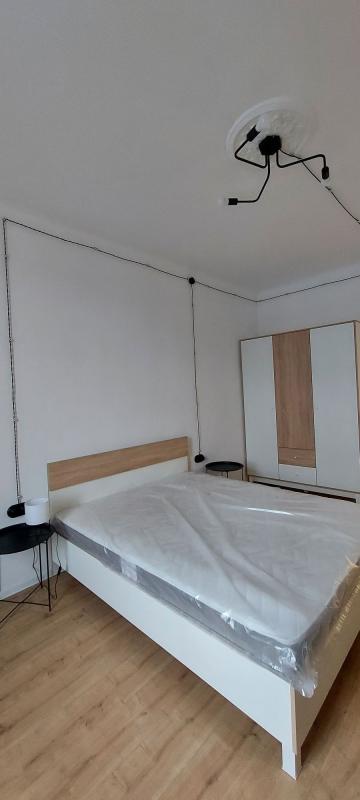 Long term rent 2 bedroom-(s) apartment Bazhova Street 15/20