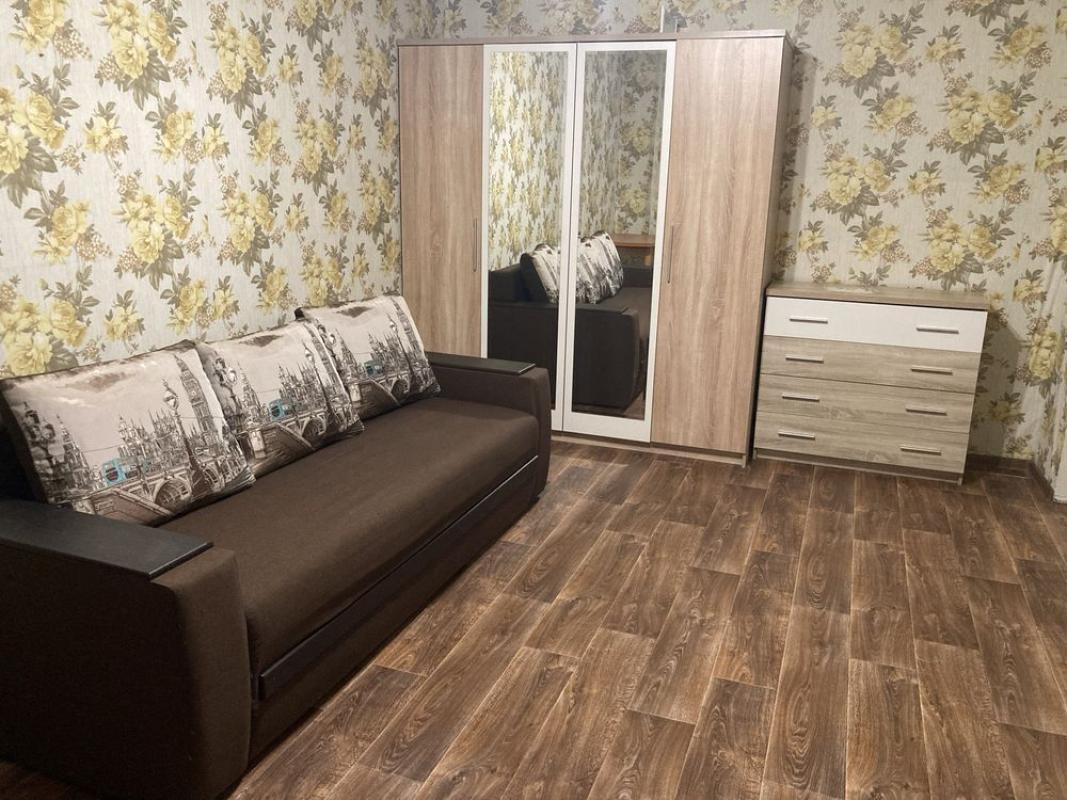 Long term rent 2 bedroom-(s) apartment Chernobylska Street 18