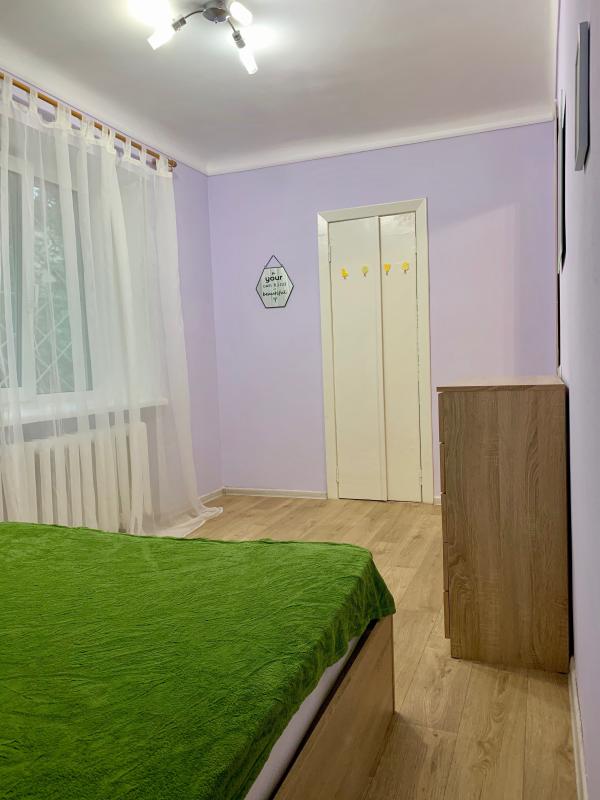 Продаж 2 кімнатної квартири 45 кв. м, Білоруська вул. 15а