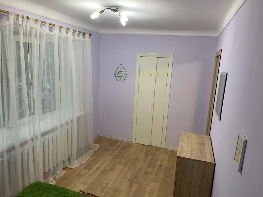 Продаж 2 кімнатної квартири 45 кв. м, Білоруська вул. 15а