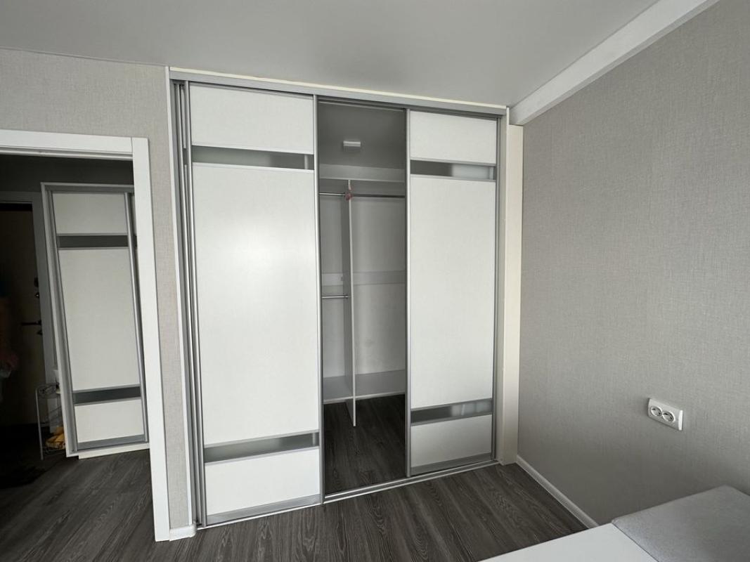 Long term rent 1 bedroom-(s) apartment Mista Shalett Street 3
