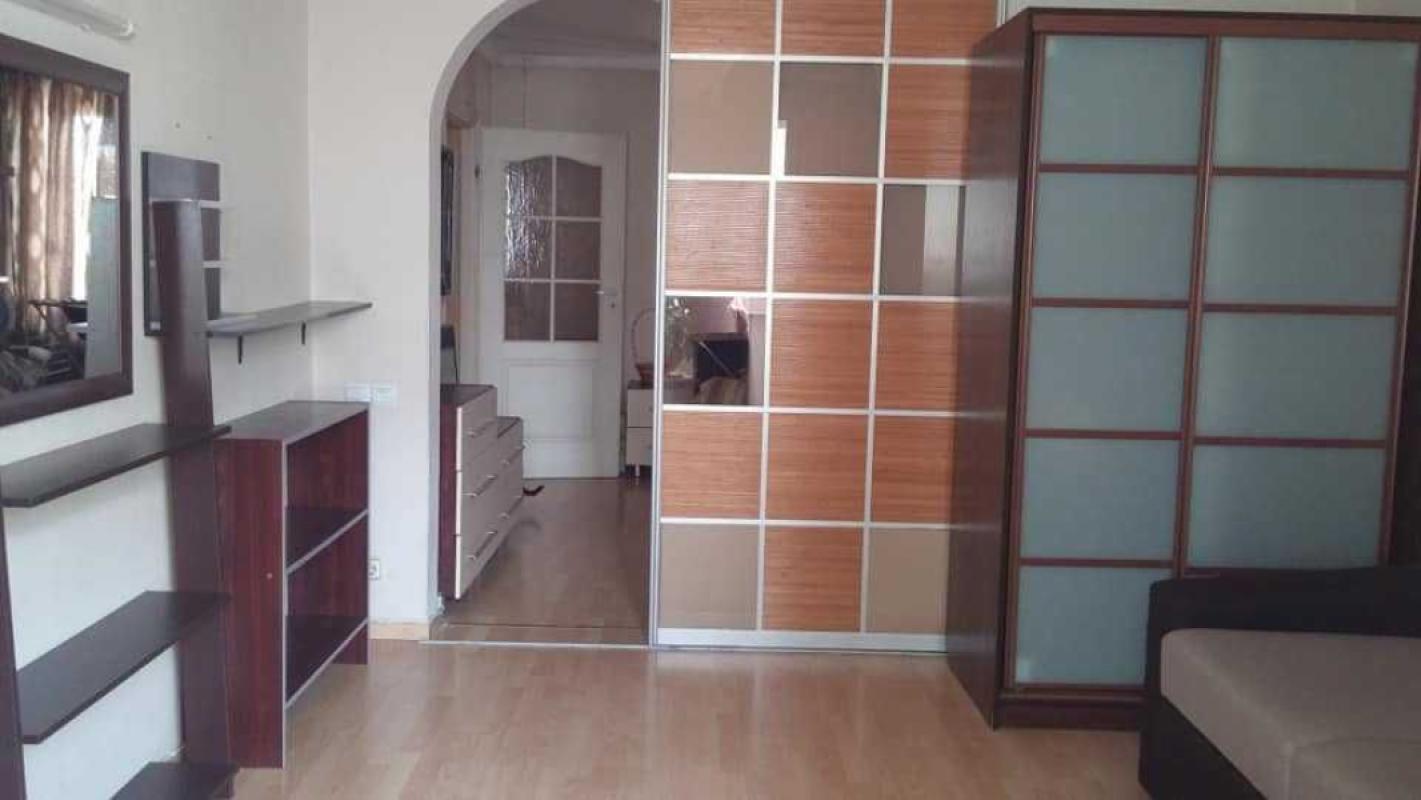 Sale 4 bedroom-(s) apartment 86 sq. m., Oleksandra Koshytsia Street 9