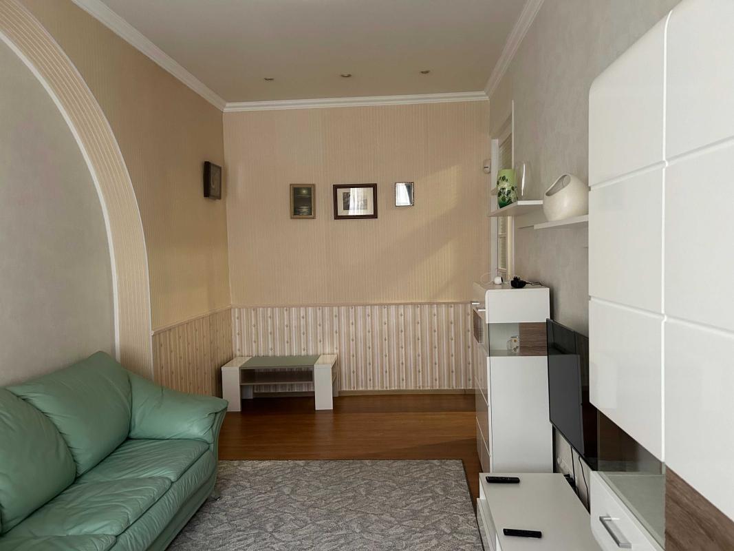 Long term rent 2 bedroom-(s) apartment Saksahanskoho Street 123