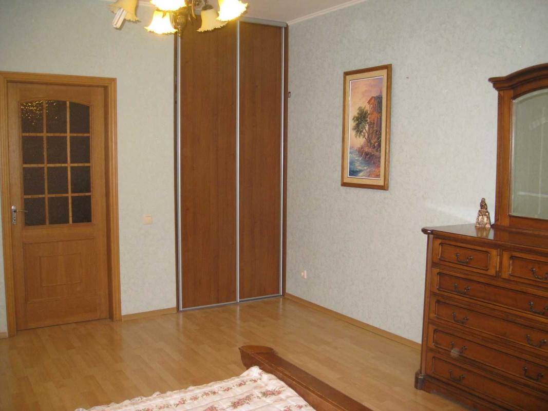 Long term rent 1 bedroom-(s) apartment Kniazhyi Zaton Street 2/30