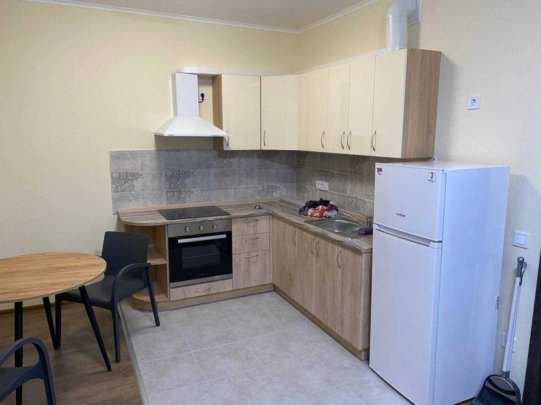 Long term rent 1 bedroom-(s) apartment Beresteiska Avenue (Peremohy Avenue) 65б