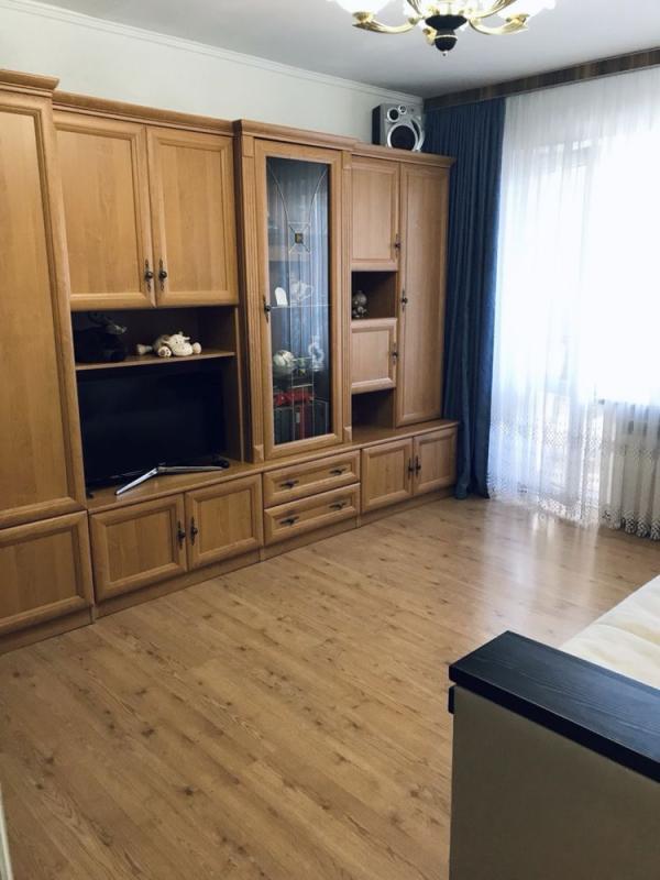 Long term rent 1 bedroom-(s) apartment Lukianivska Street 11