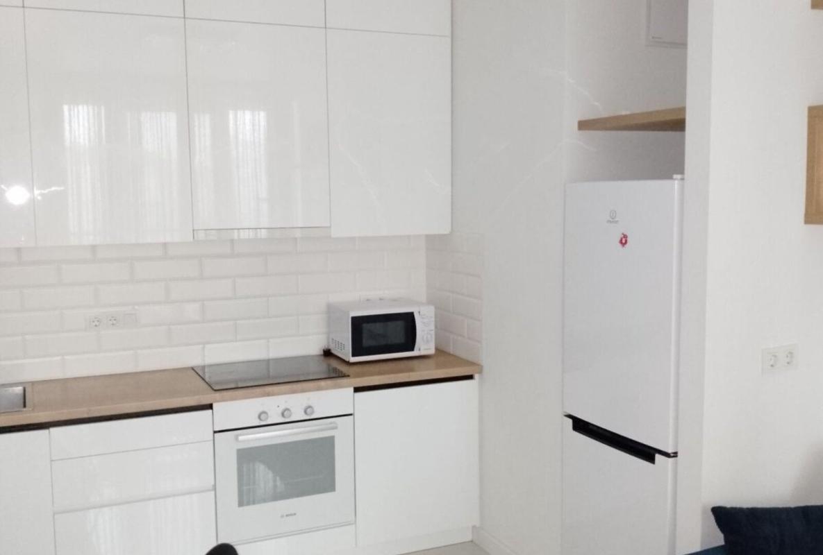 Long term rent 1 bedroom-(s) apartment Dniprovska Embarkment 16г