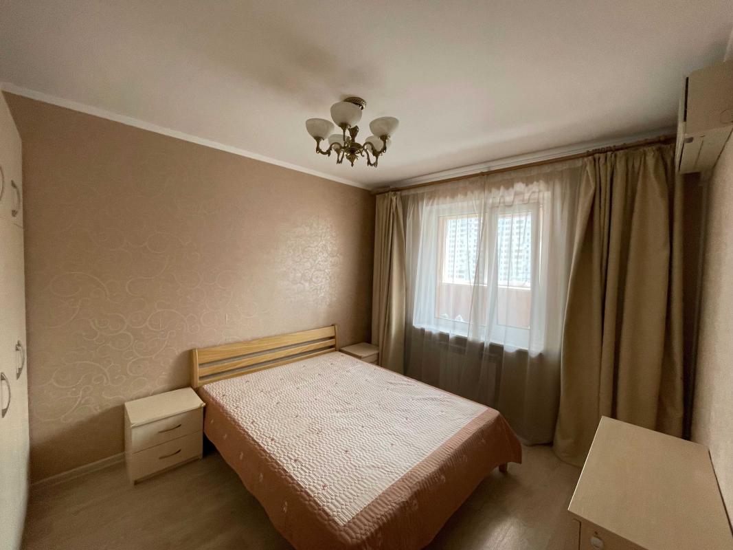 Долгосрочная аренда 2 комнатной квартиры Анны Ахматовой ул. 16в