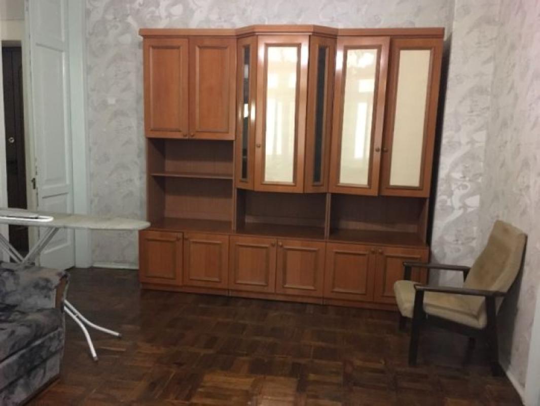 Long term rent 3 bedroom-(s) apartment Lermontivska Street 14/16
