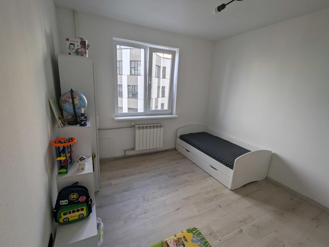 Продаж 3 кімнатної квартири 74 кв. м, Олександра Мишуги вул. 3