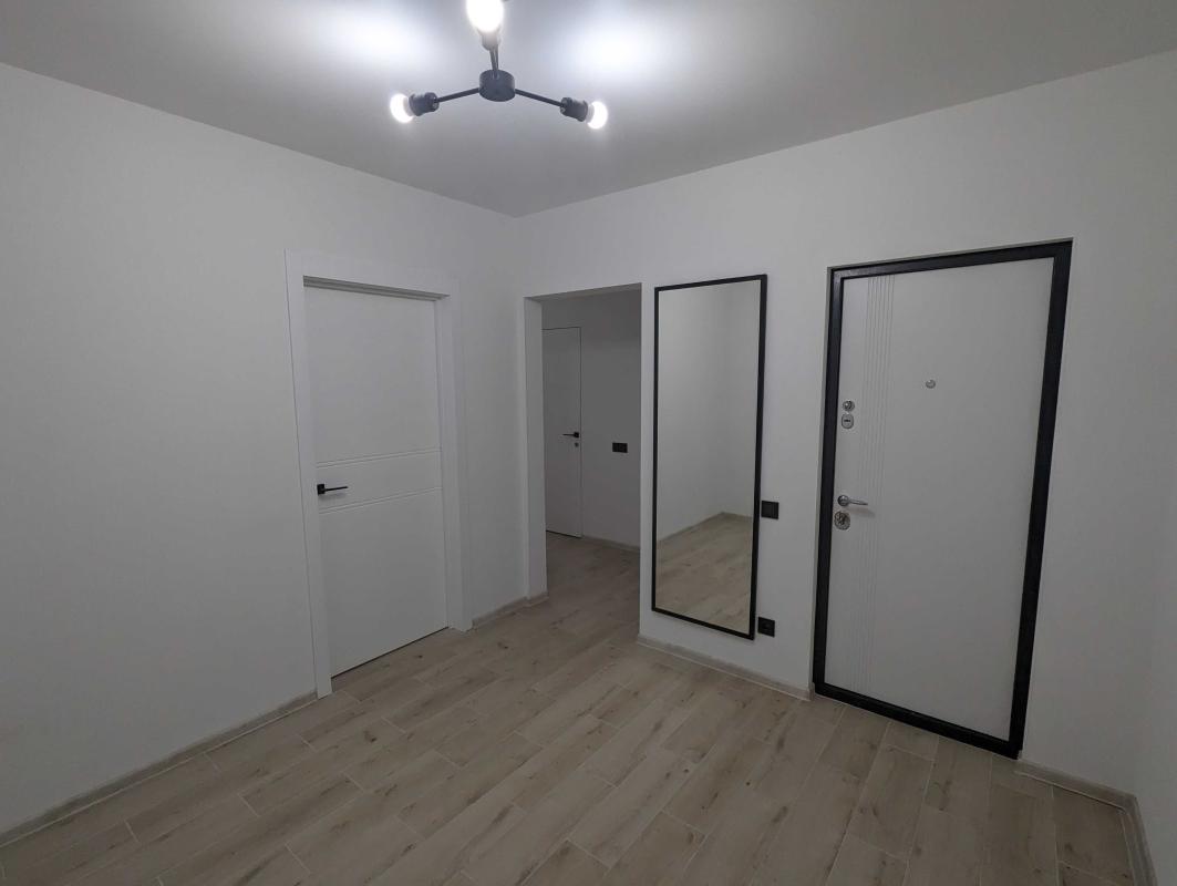 Продаж 3 кімнатної квартири 74 кв. м, Олександра Мишуги вул. 3