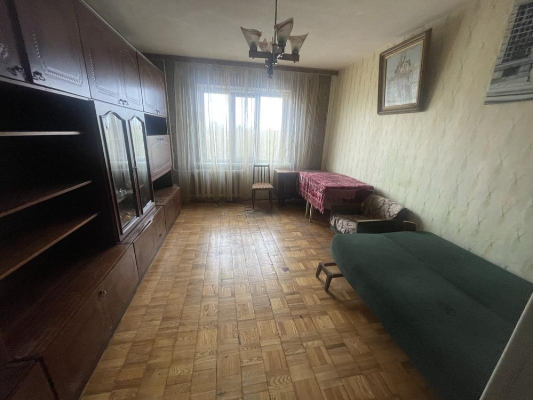 Продаж 2 кімнатної квартири 56 кв. м, Миропільська вул. 37в