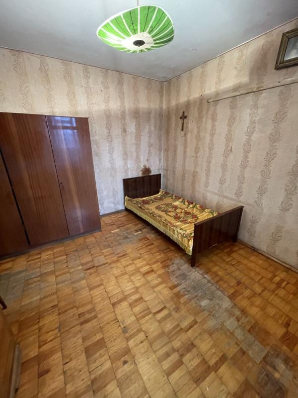 Продаж 2 кімнатної квартири 56 кв. м, Миропільська вул. 37в