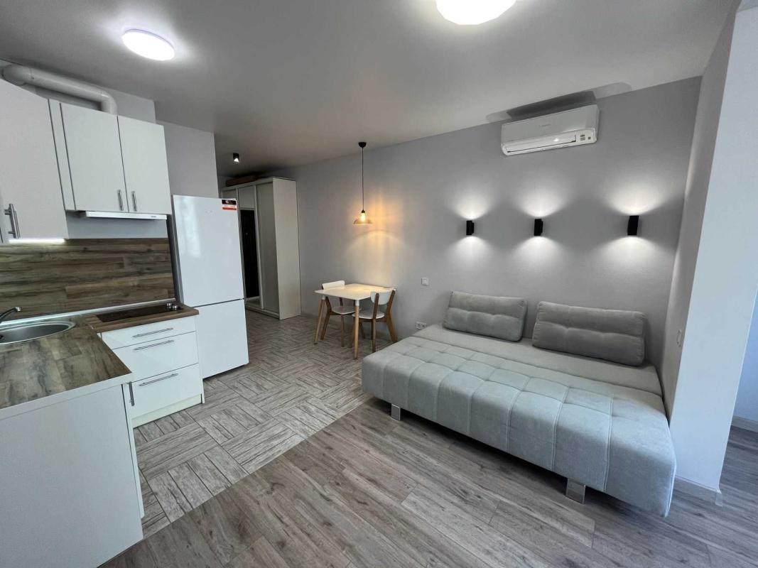 Sale 1 bedroom-(s) apartment 35 sq. m., Kharkivske Road 15а