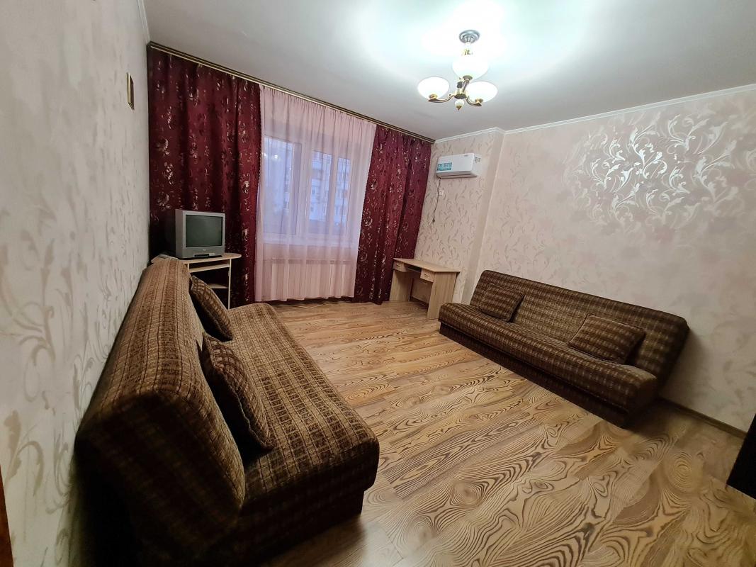Sale 1 bedroom-(s) apartment 48 sq. m., Vyshniakivska Street 11