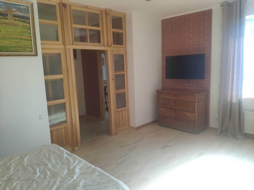 Sale 1 bedroom-(s) apartment 64 sq. m., Kyrylo-Mefodiivska Street 2