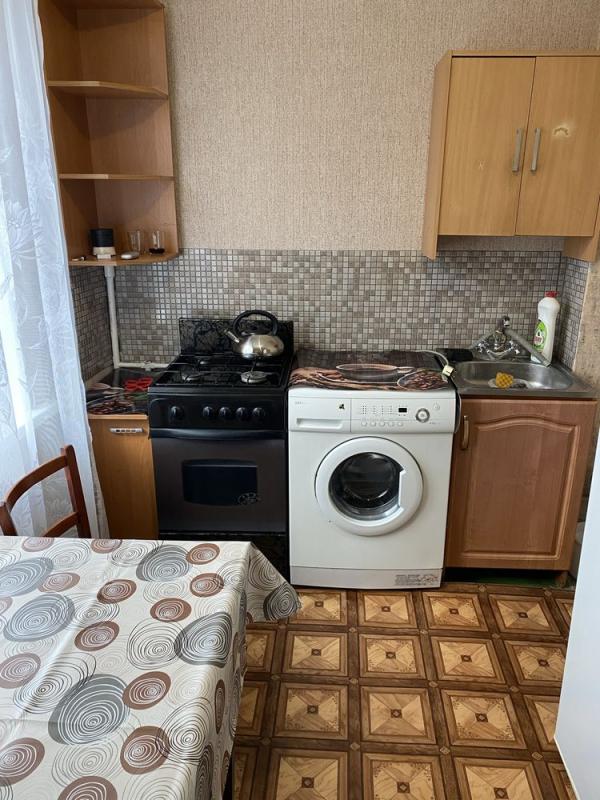 Sale 1 bedroom-(s) apartment 32 sq. m., Valentynivska street 46