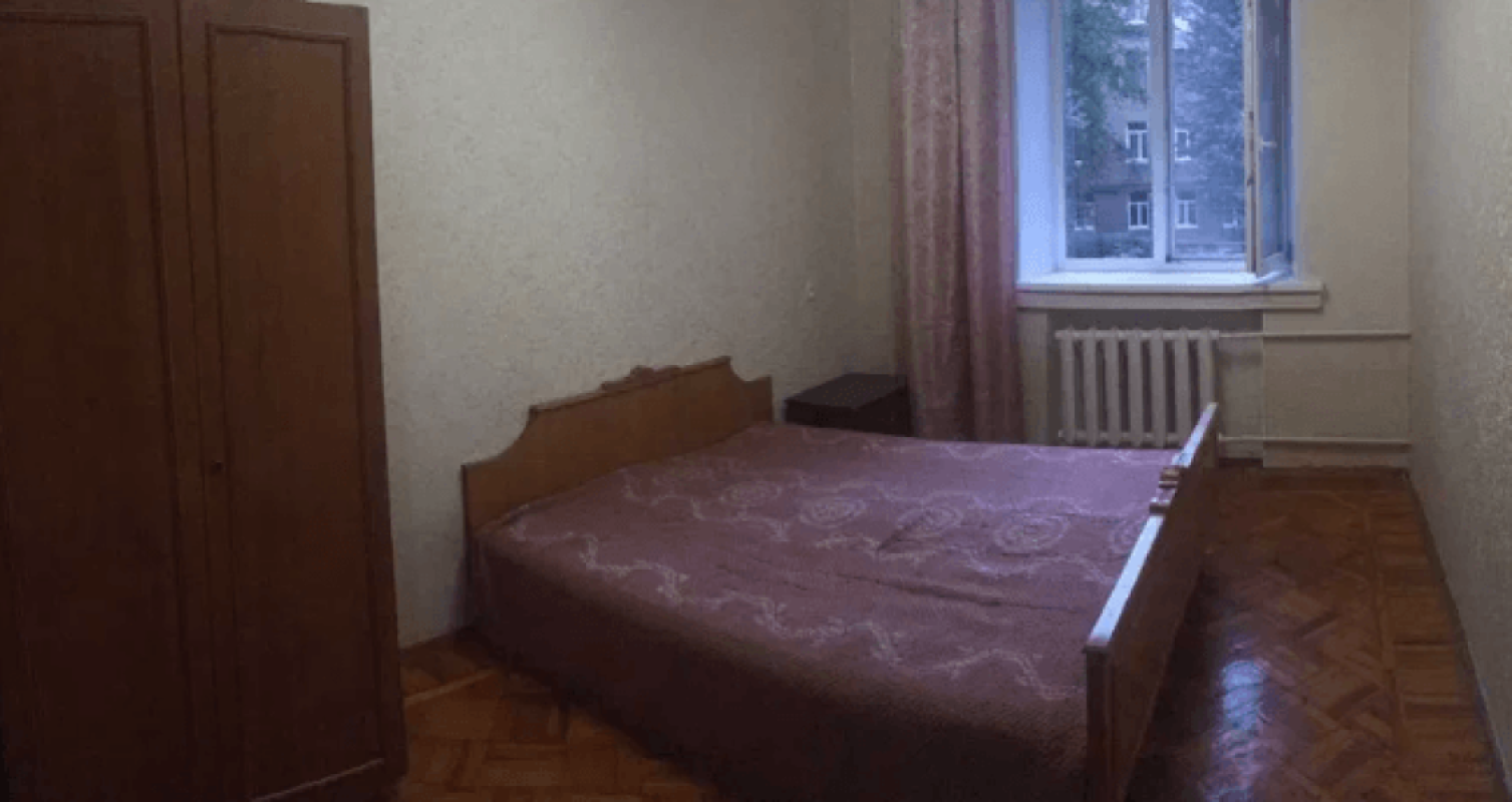 Sale 3 bedroom-(s) apartment 68 sq. m., Alchevskykh Street (Artema Street) 20/22